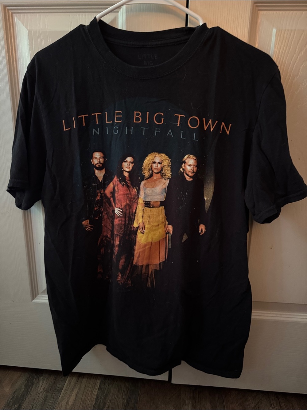 Little Big Town 'Nightfall' Black Graphic Band Tee Size Medium